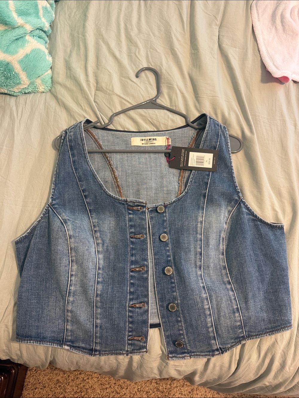 Idyllwind Denim Crop Vest in Light Blue